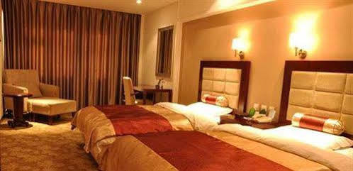Changchun Yipin Jiliang International Hotel Exterior photo